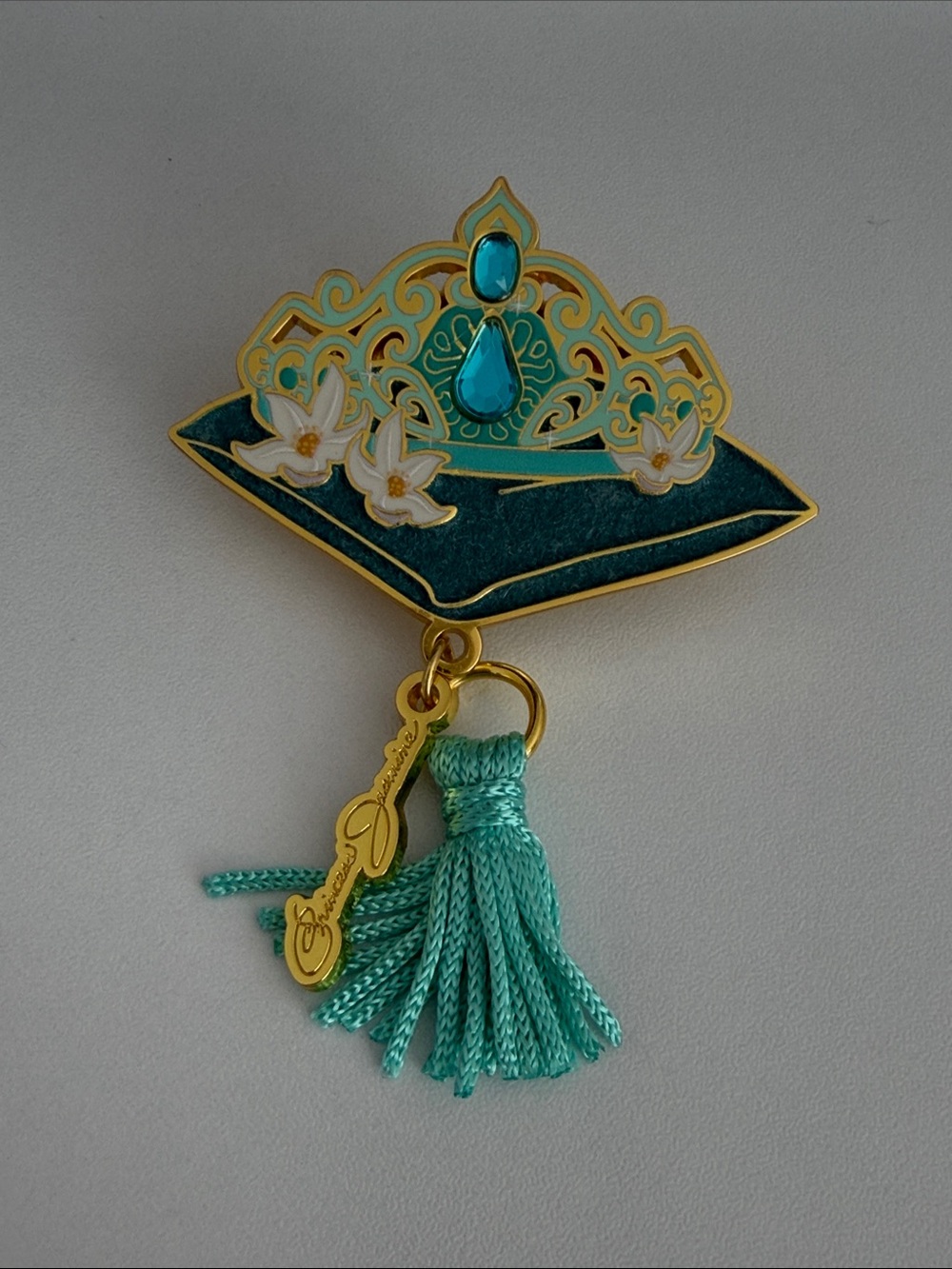 Disney Princess Crown Pin - Jasmine
